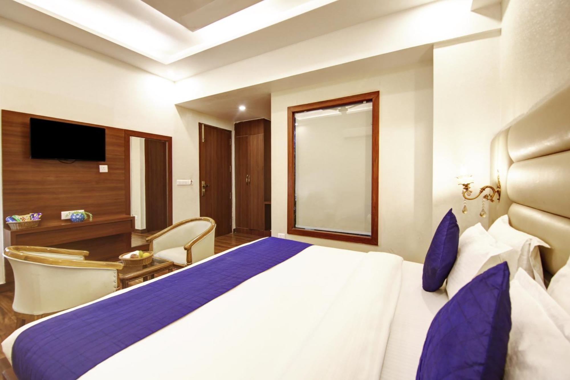 Marks Hotel & Banquet 诺伊达 外观 照片