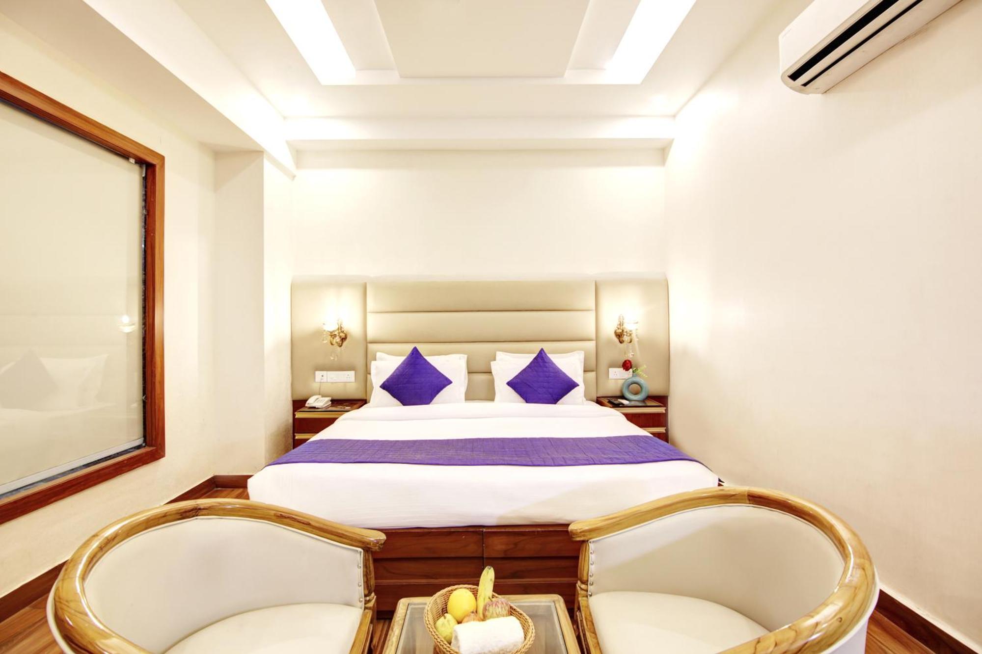 Marks Hotel & Banquet 诺伊达 外观 照片