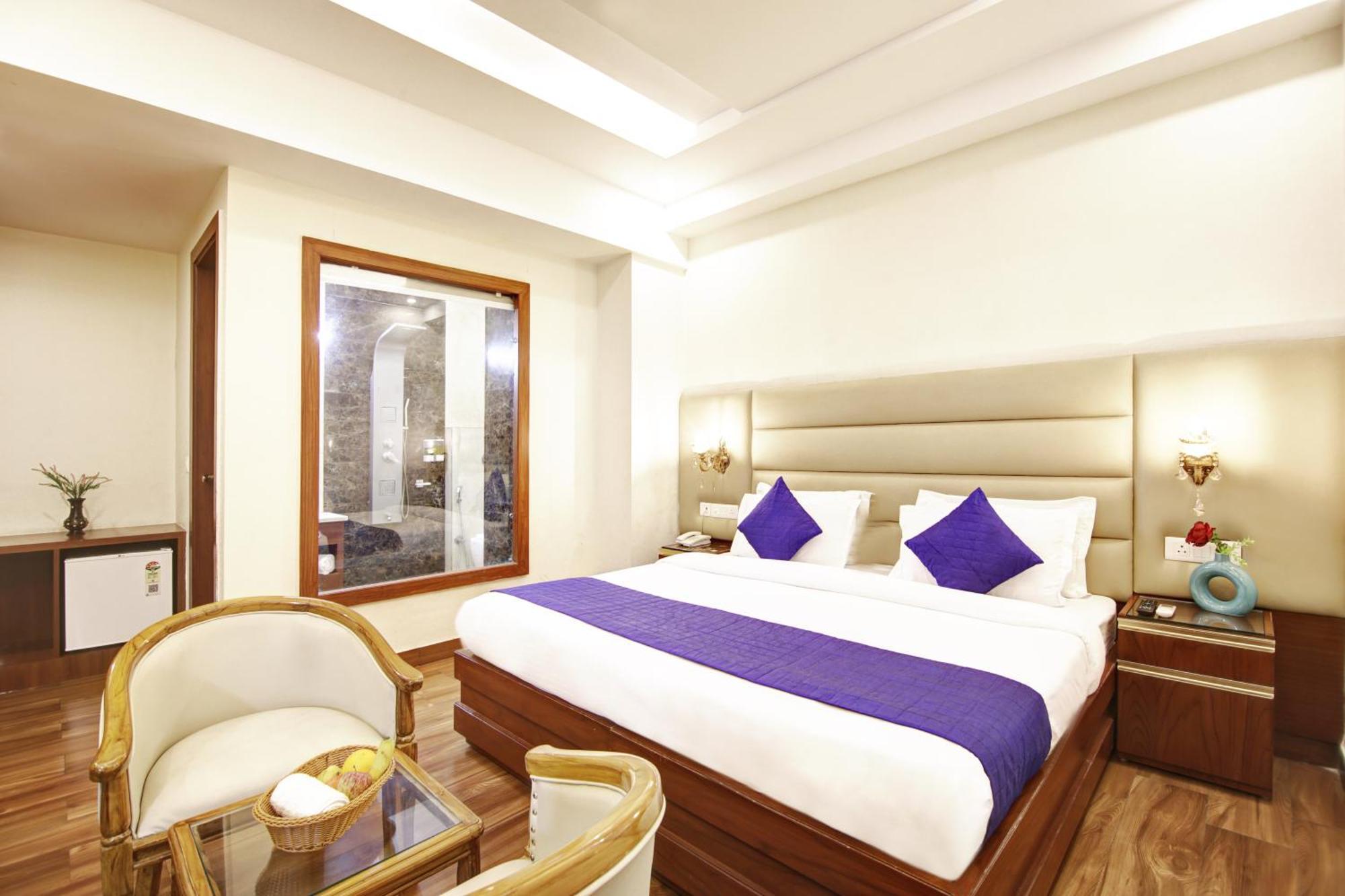 Marks Hotel & Banquet 诺伊达 外观 照片