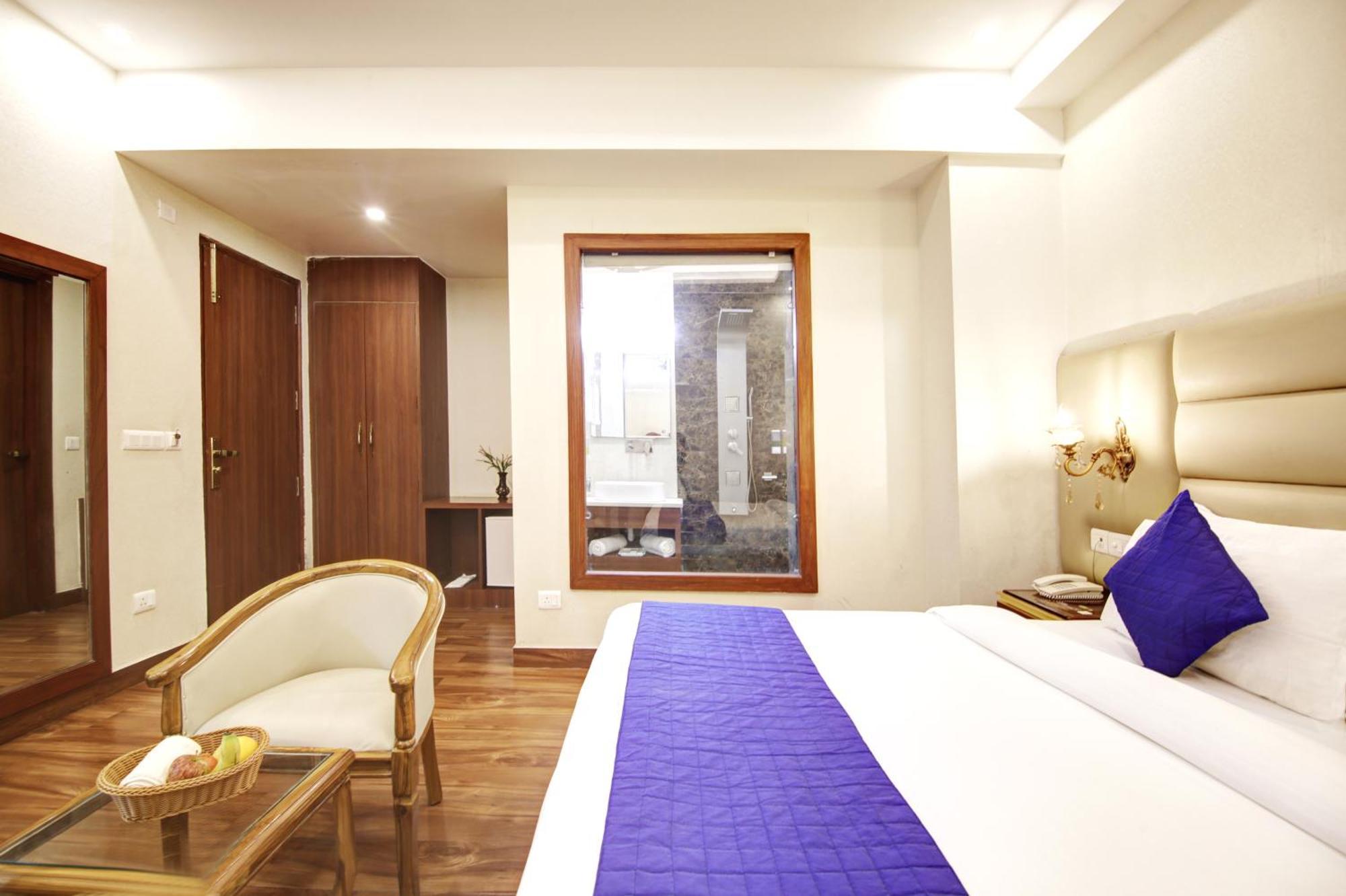 Marks Hotel & Banquet 诺伊达 外观 照片