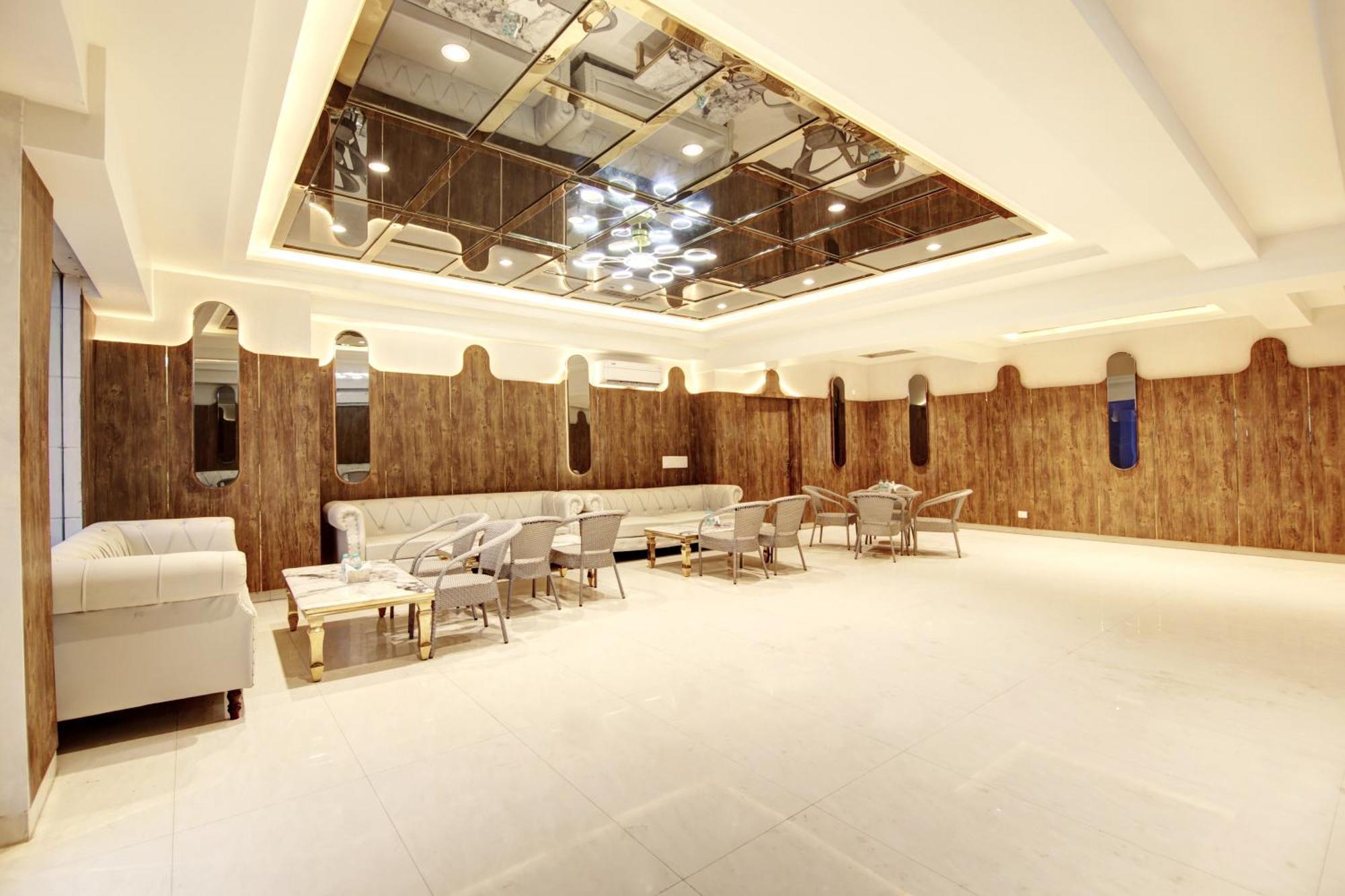 Marks Hotel & Banquet 诺伊达 外观 照片