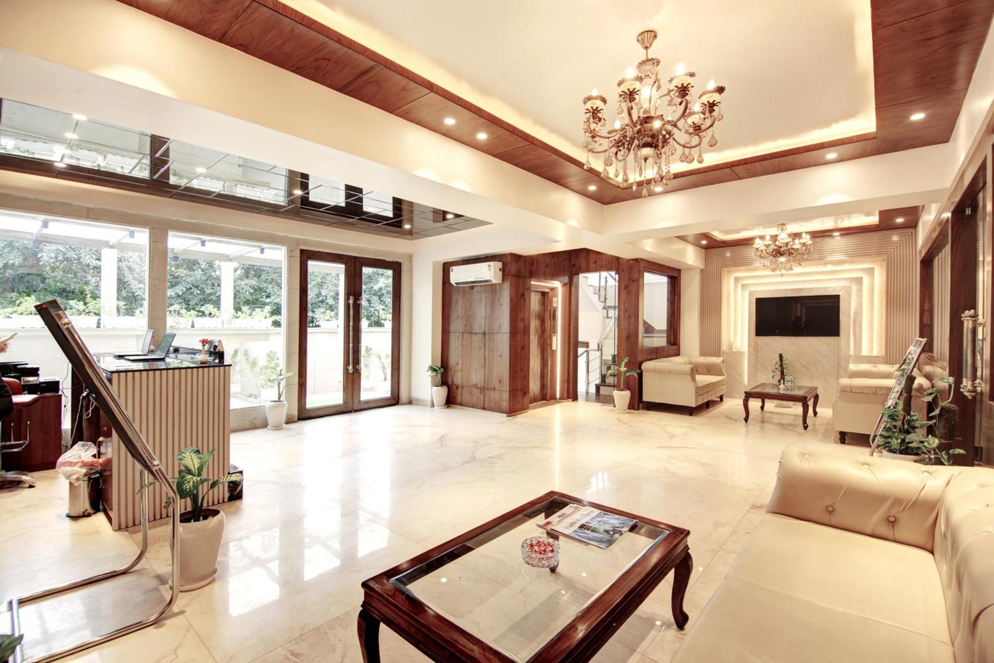 Marks Hotel & Banquet 诺伊达 外观 照片