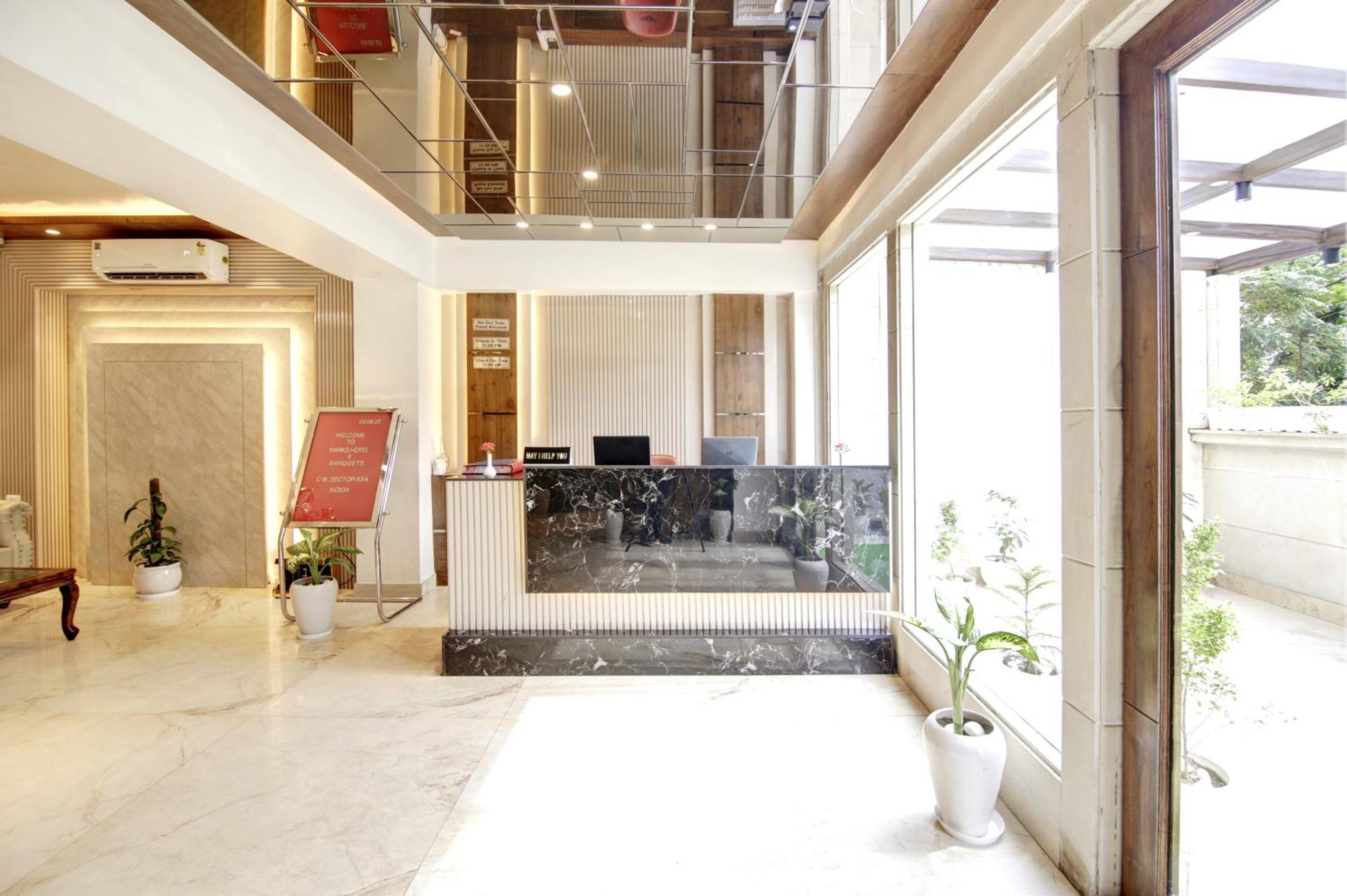 Marks Hotel & Banquet 诺伊达 外观 照片