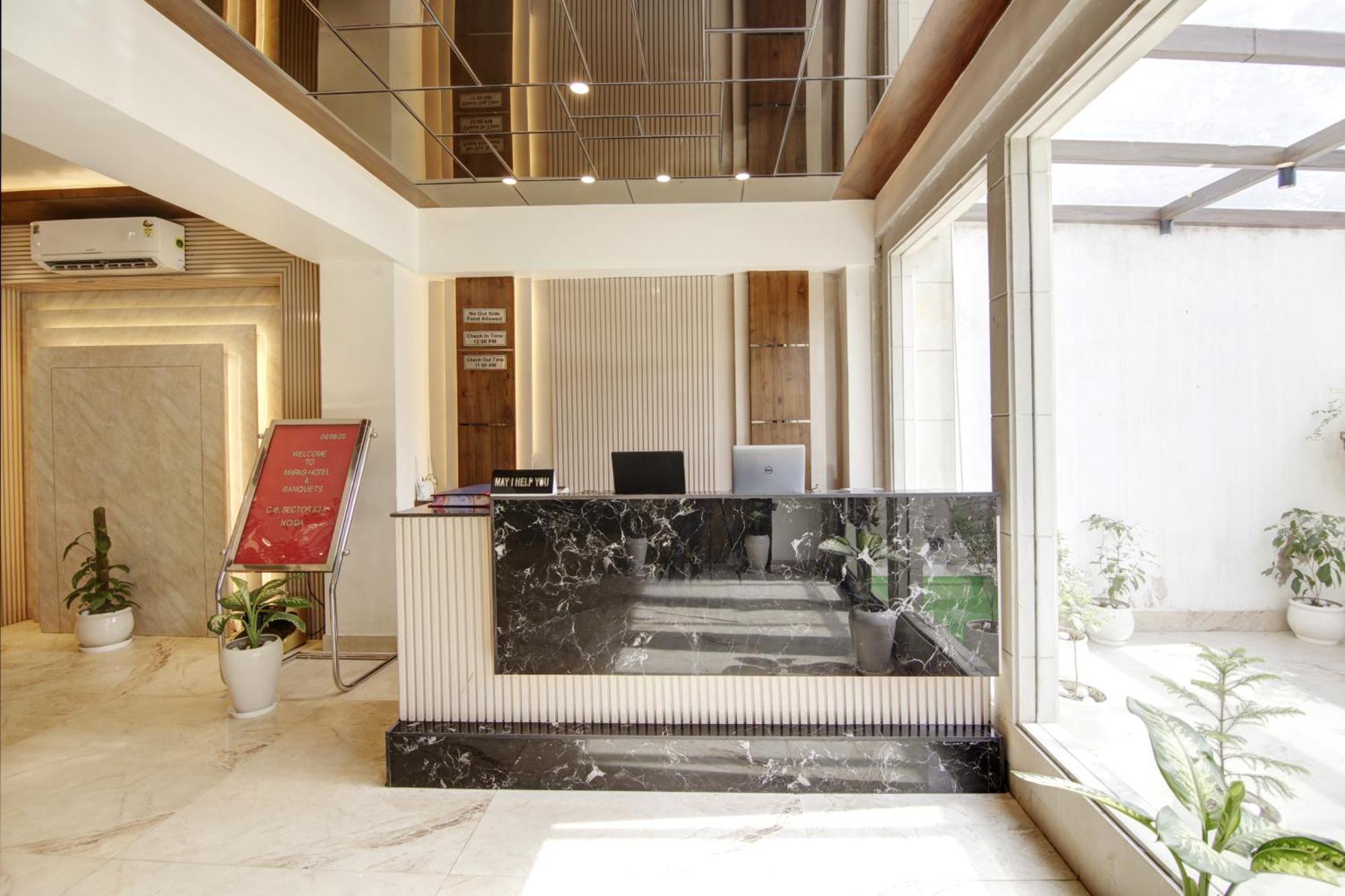 Marks Hotel & Banquet 诺伊达 外观 照片